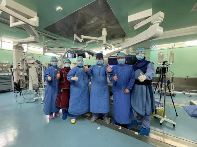 葛均波院士團隊成功完成經皮二尖瓣修復產品ValveClasp首例植入